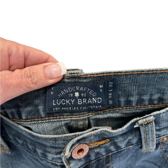 Lucky Brand Men’s 363 Vintage Straight Distressed Jeans in Blue Size 36 - Picture 8 of 11